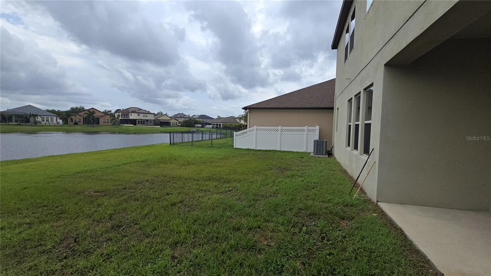 Listing photo id 32 for 11839 Cross Vine Drive