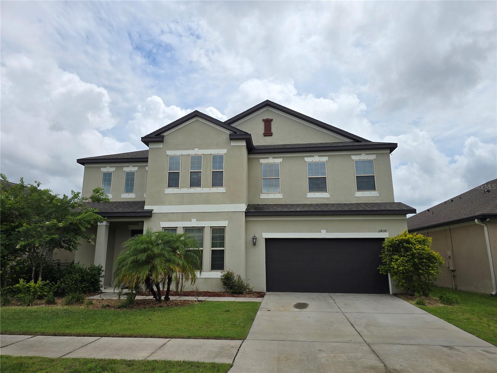 Listing photo id 3 for 11839 Cross Vine Drive