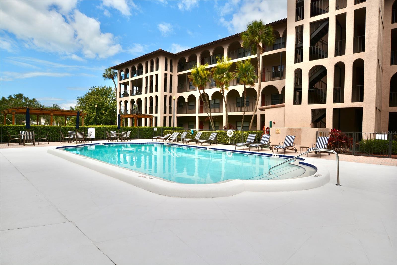 Image 37 of 48 For 6150 Gulfport Boulevard S 302