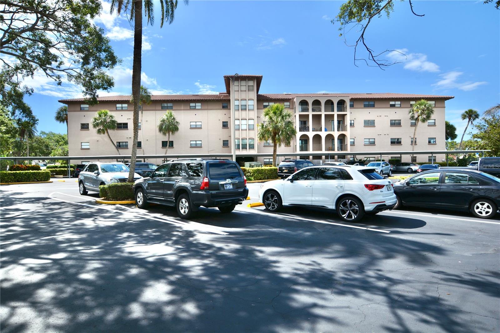 Image 39 of 48 For 6150 Gulfport Boulevard S 302