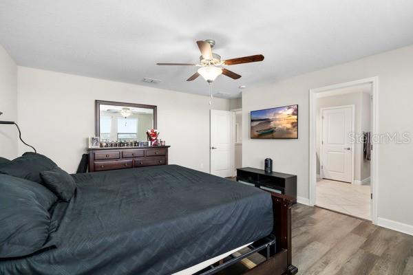 Listing photo id 19 for 11760 Winterset Cove Drive