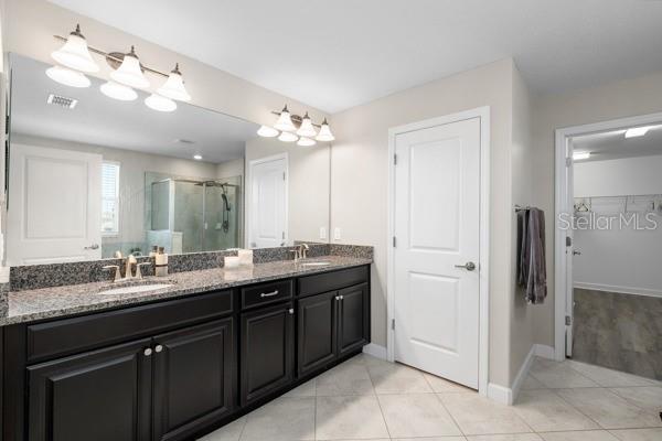 Listing photo id 20 for 11760 Winterset Cove Drive