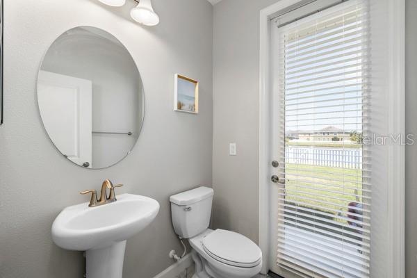 Listing photo id 33 for 11760 Winterset Cove Drive