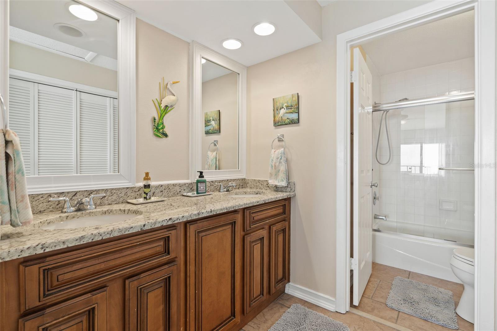 Image 19 of 28 For 7540 Sunshine Skyway Lane S #219