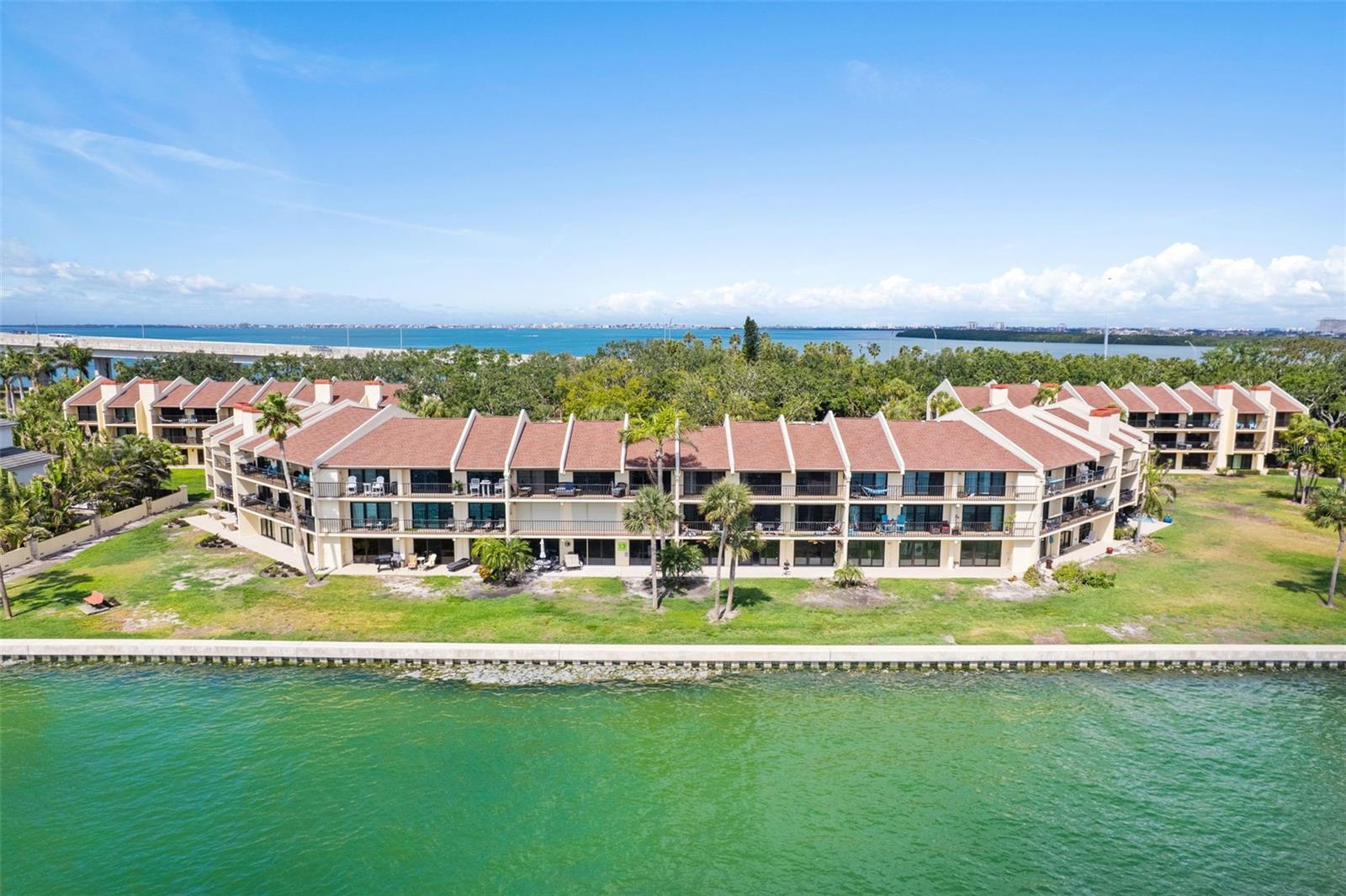 Image 27 of 28 For 7540 Sunshine Skyway Lane S #219