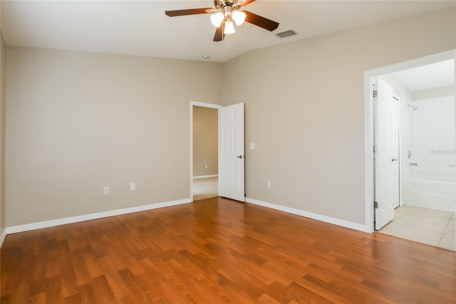 Image 7 of 15 For 3147 Pine Top Drive