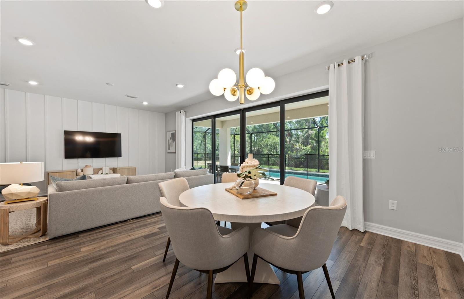 Image 14 of 59 For 5953 Bluestar Court