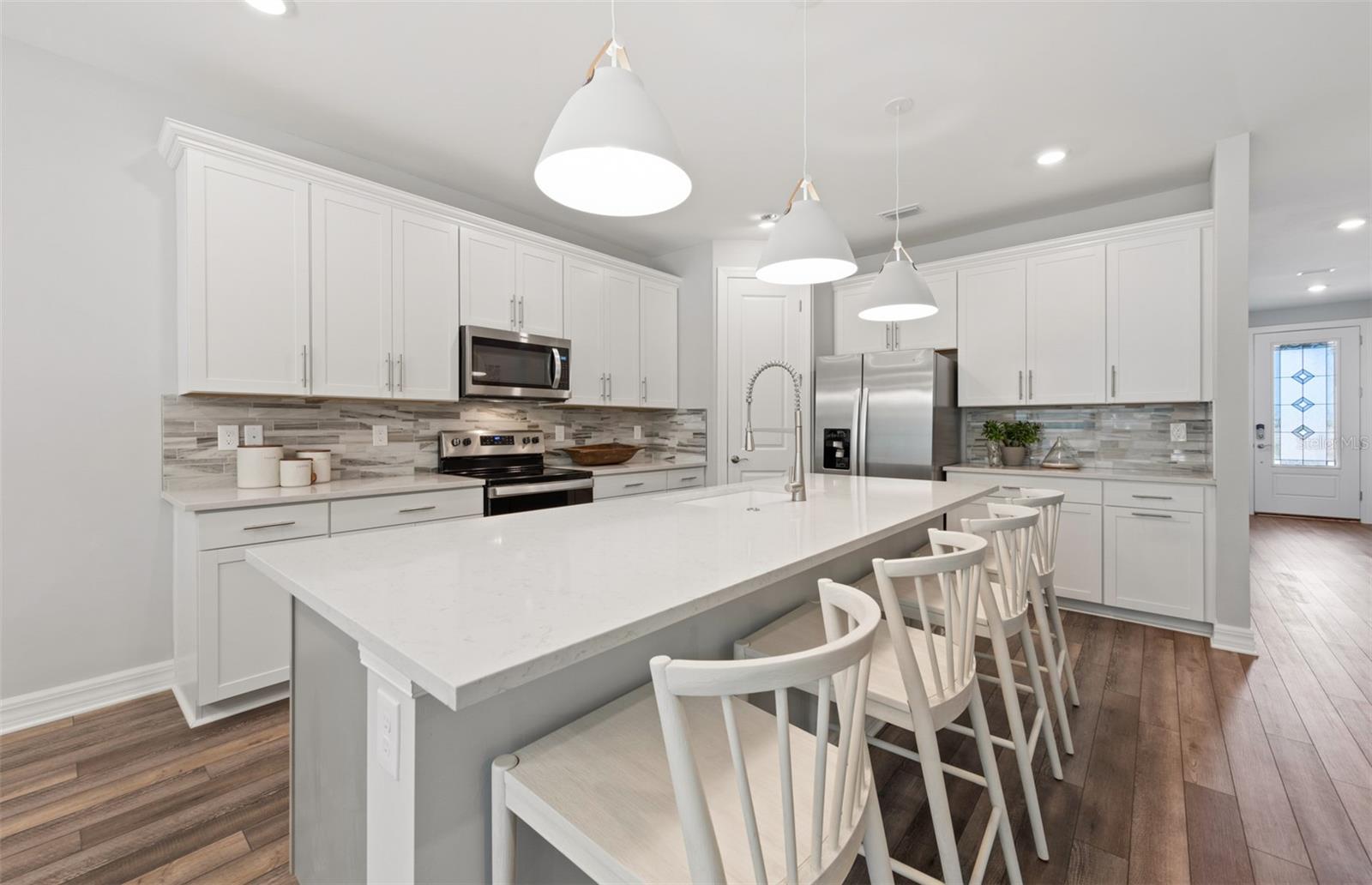 Image 4 of 59 For 5953 Bluestar Court