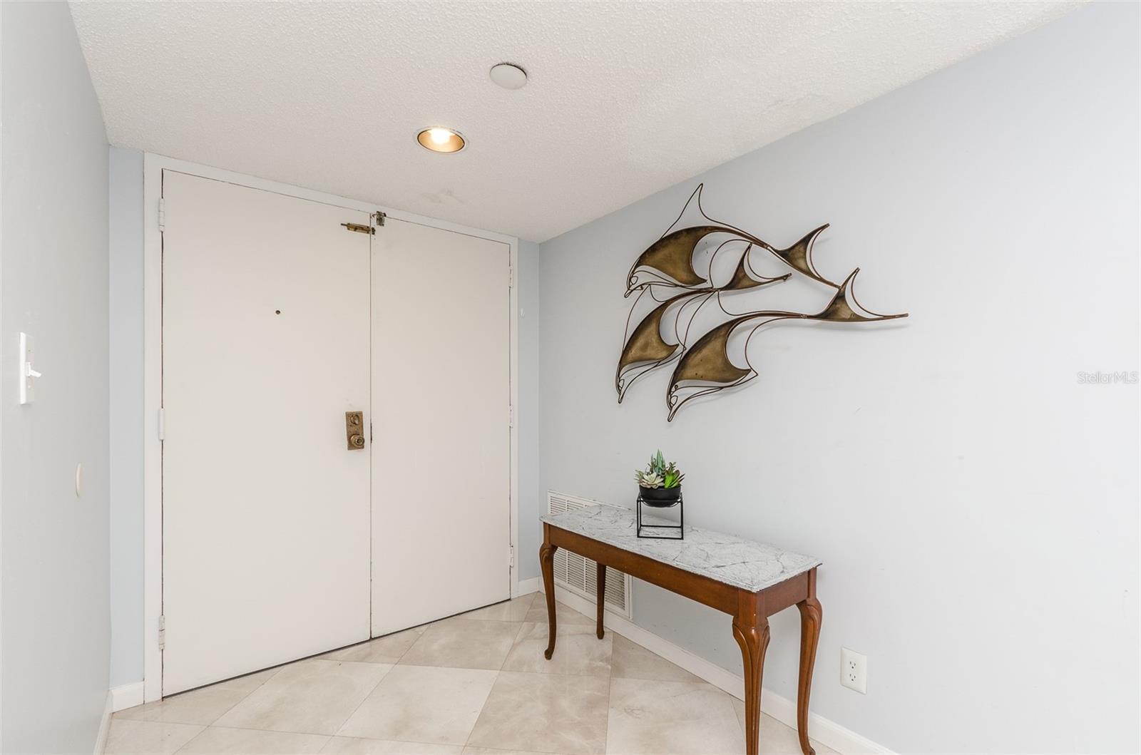 Image 2 of 29 For 1480 Gulf Boulevard 811