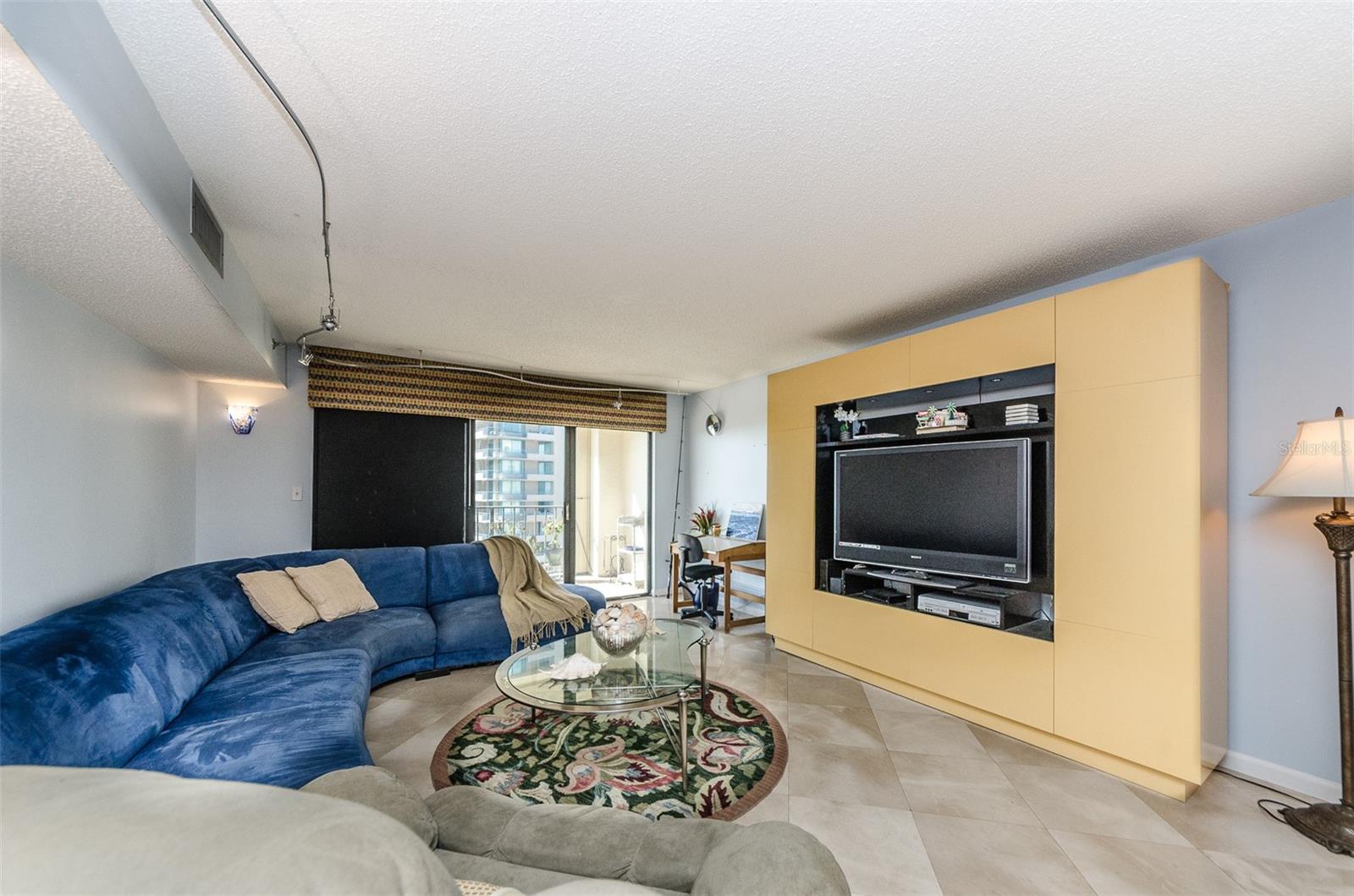 Image 3 of 29 For 1480 Gulf Boulevard 811