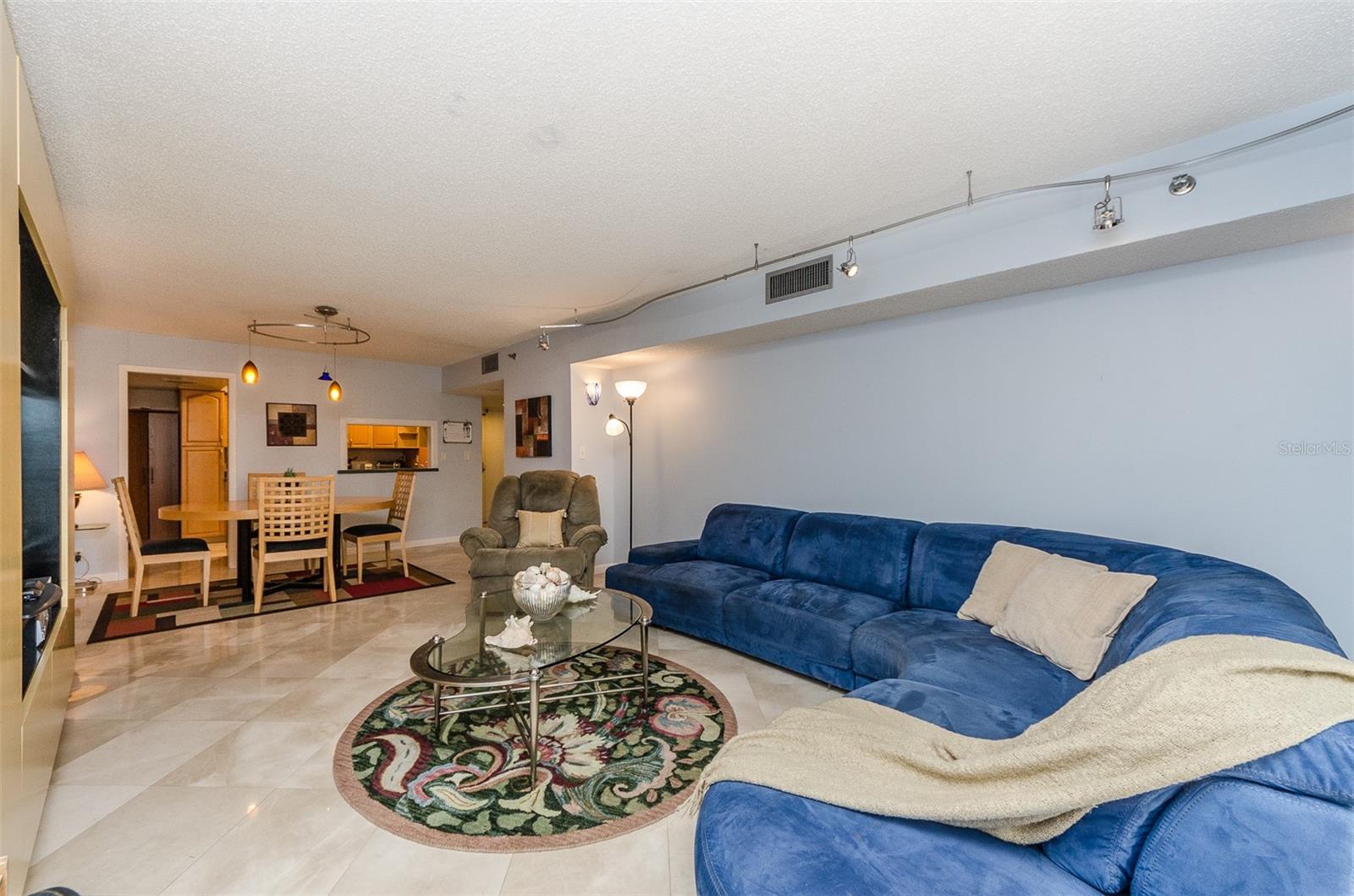 Image 4 of 29 For 1480 Gulf Boulevard 811