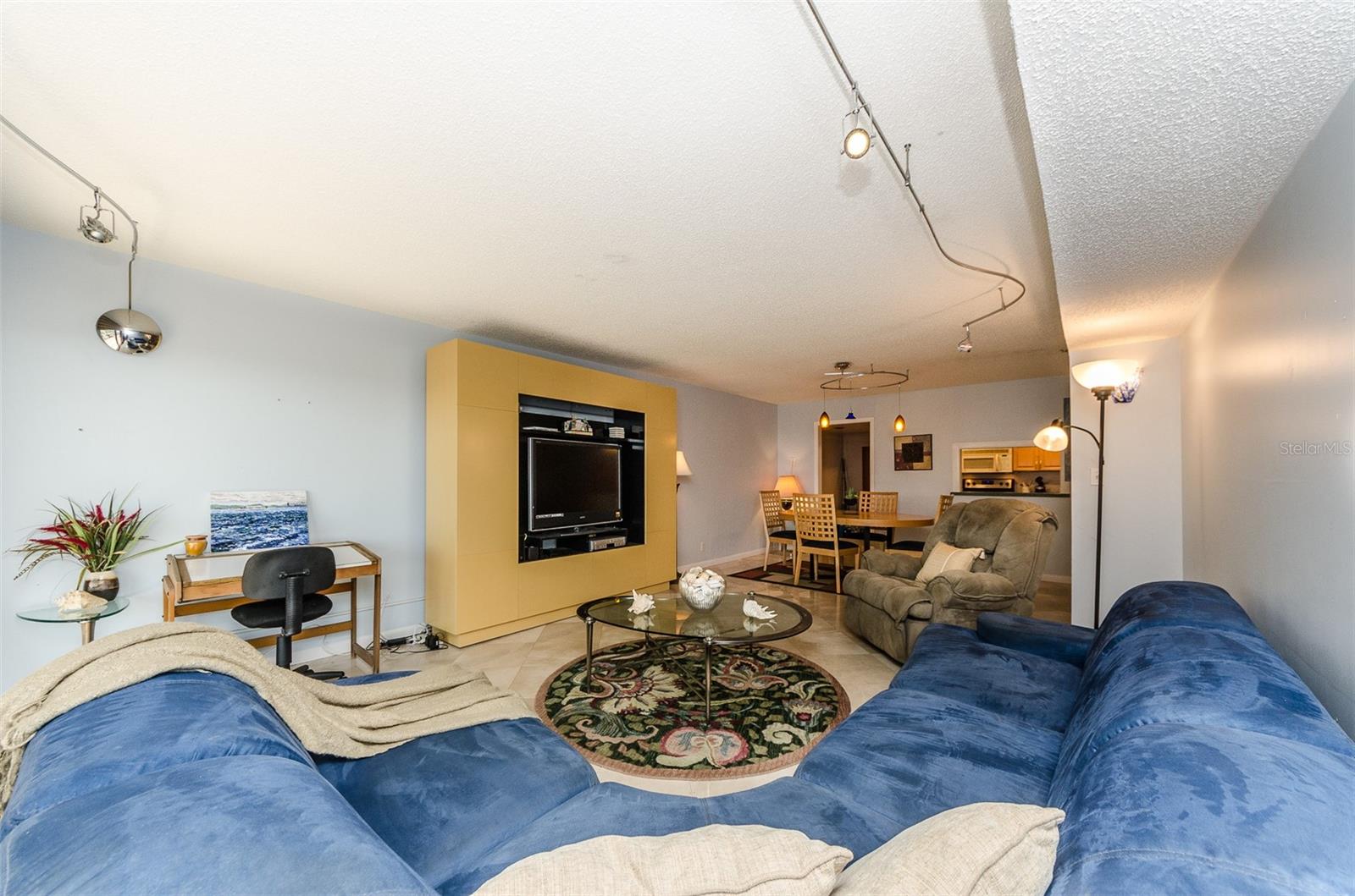Image 5 of 29 For 1480 Gulf Boulevard 811