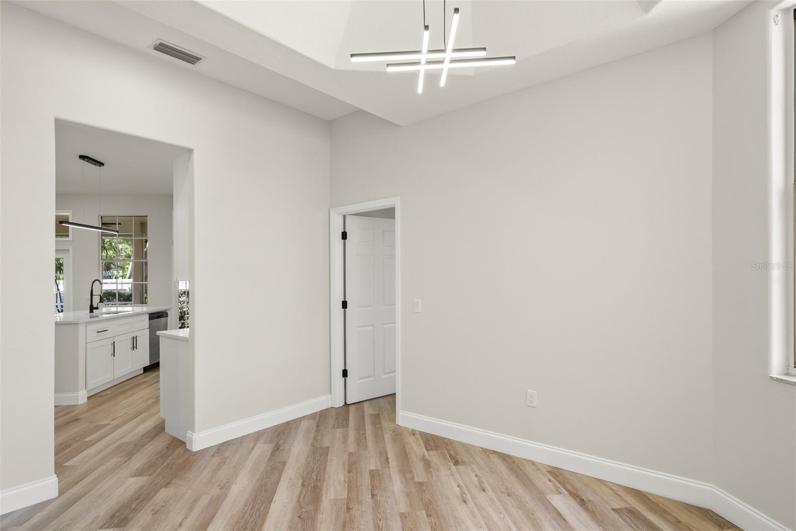 Image 15 of 32 For 4317 74th Avenue E