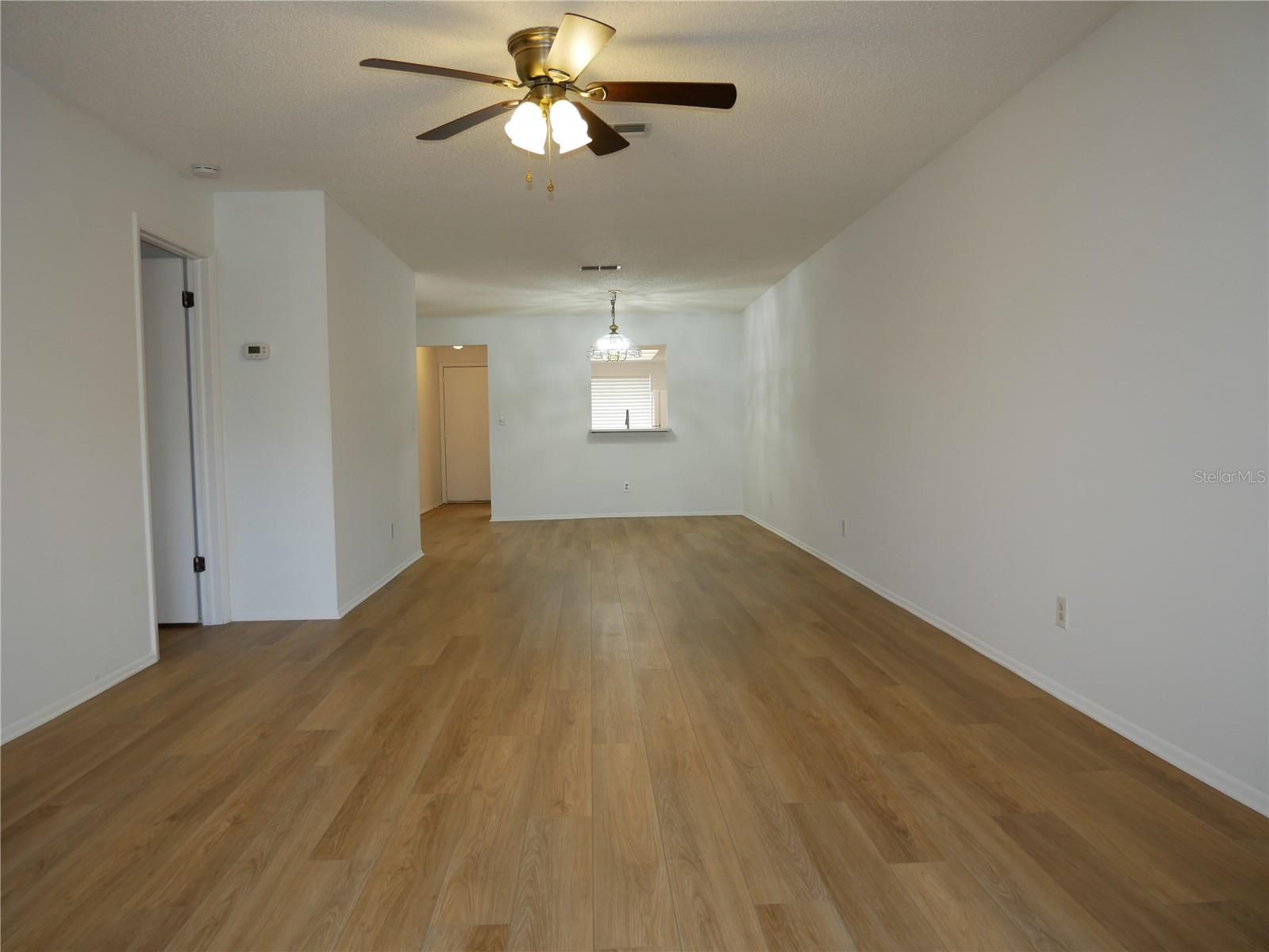 Image 14 of 18 For 2297 Lark Circle E E