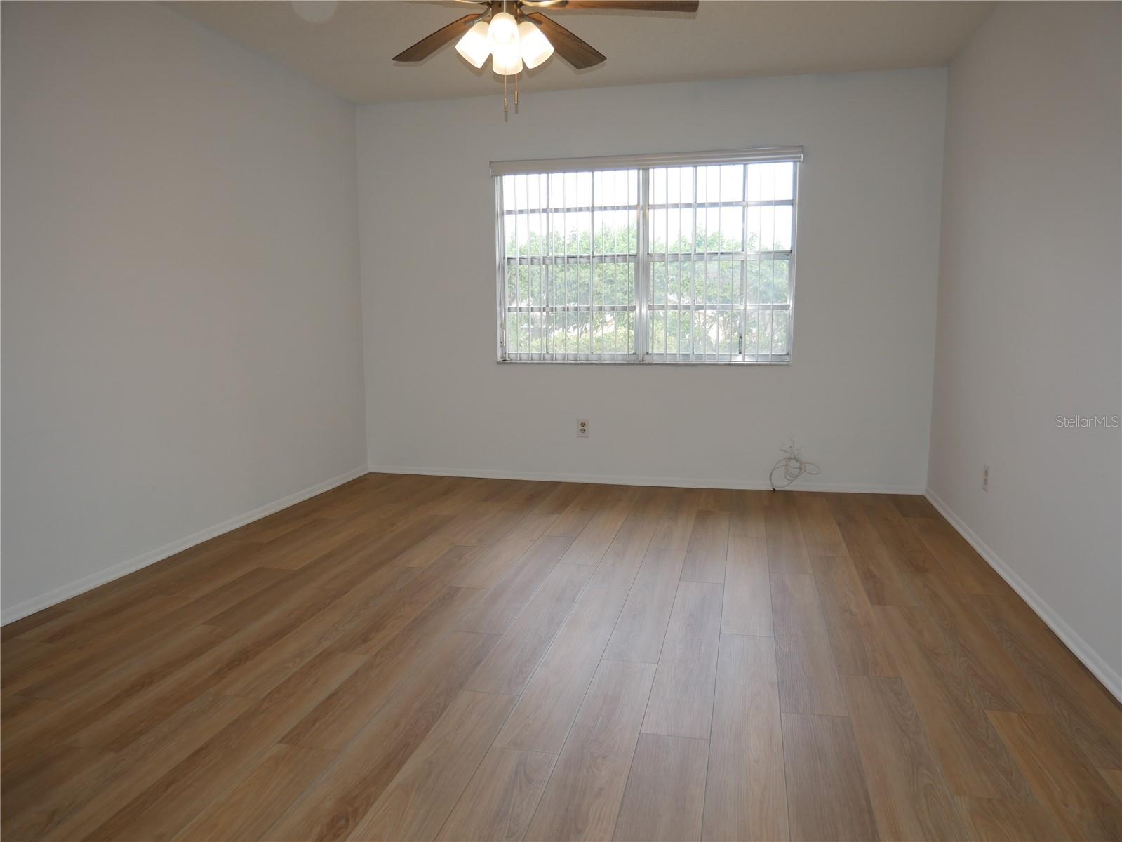 Image 16 of 18 For 2297 Lark Circle E E