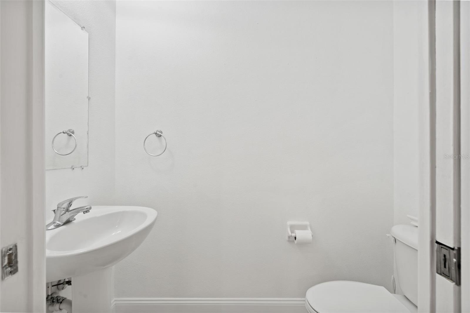 Image 6 of 14 For 7421 Arlington Grove Circle