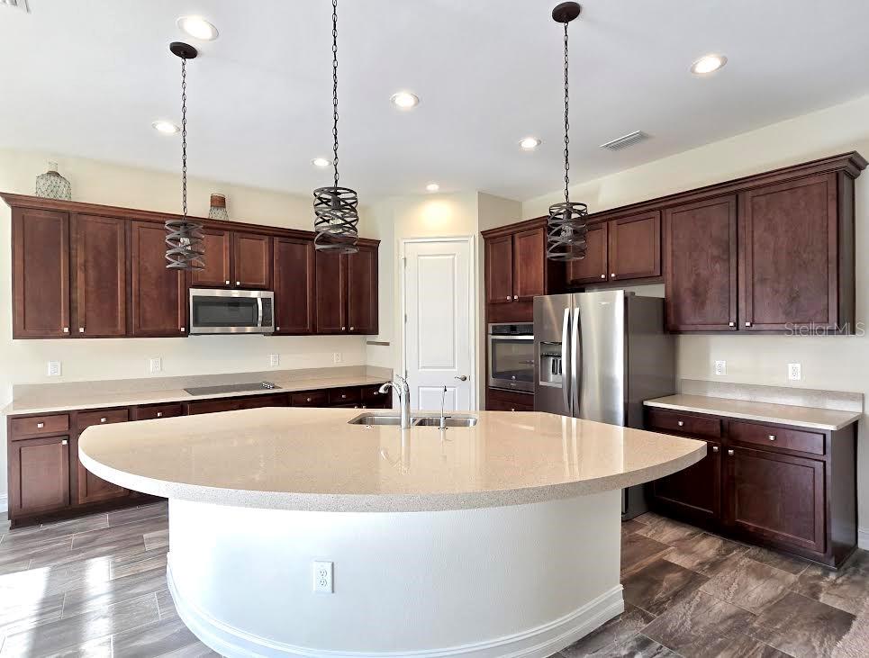 Image 10 of 50 For 1723 Whitewillow Drive