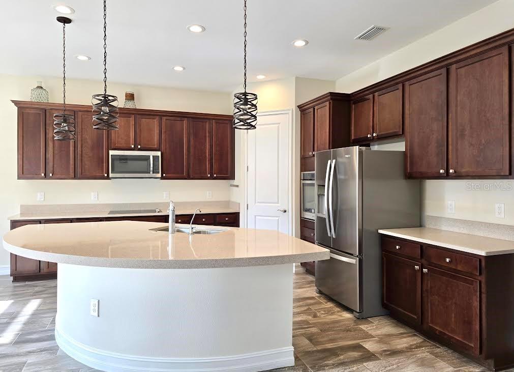 Image 11 of 50 For 1723 Whitewillow Drive