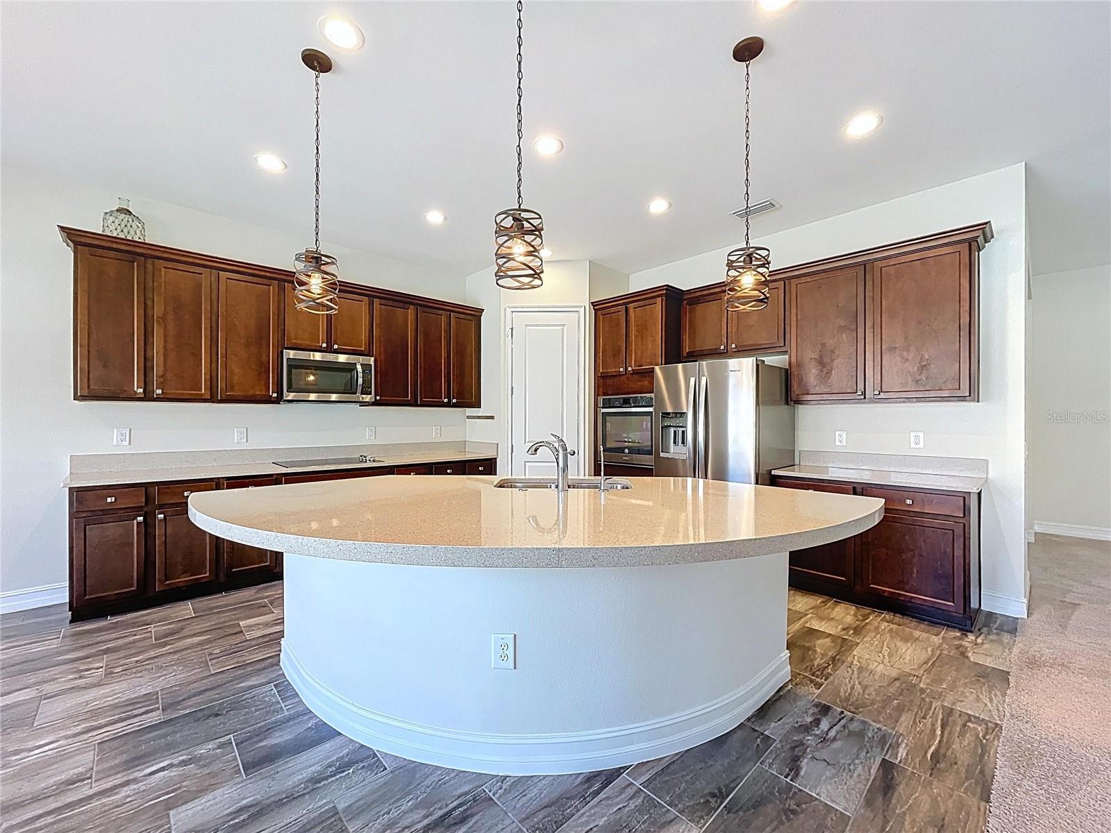 Image 14 of 50 For 1723 Whitewillow Drive