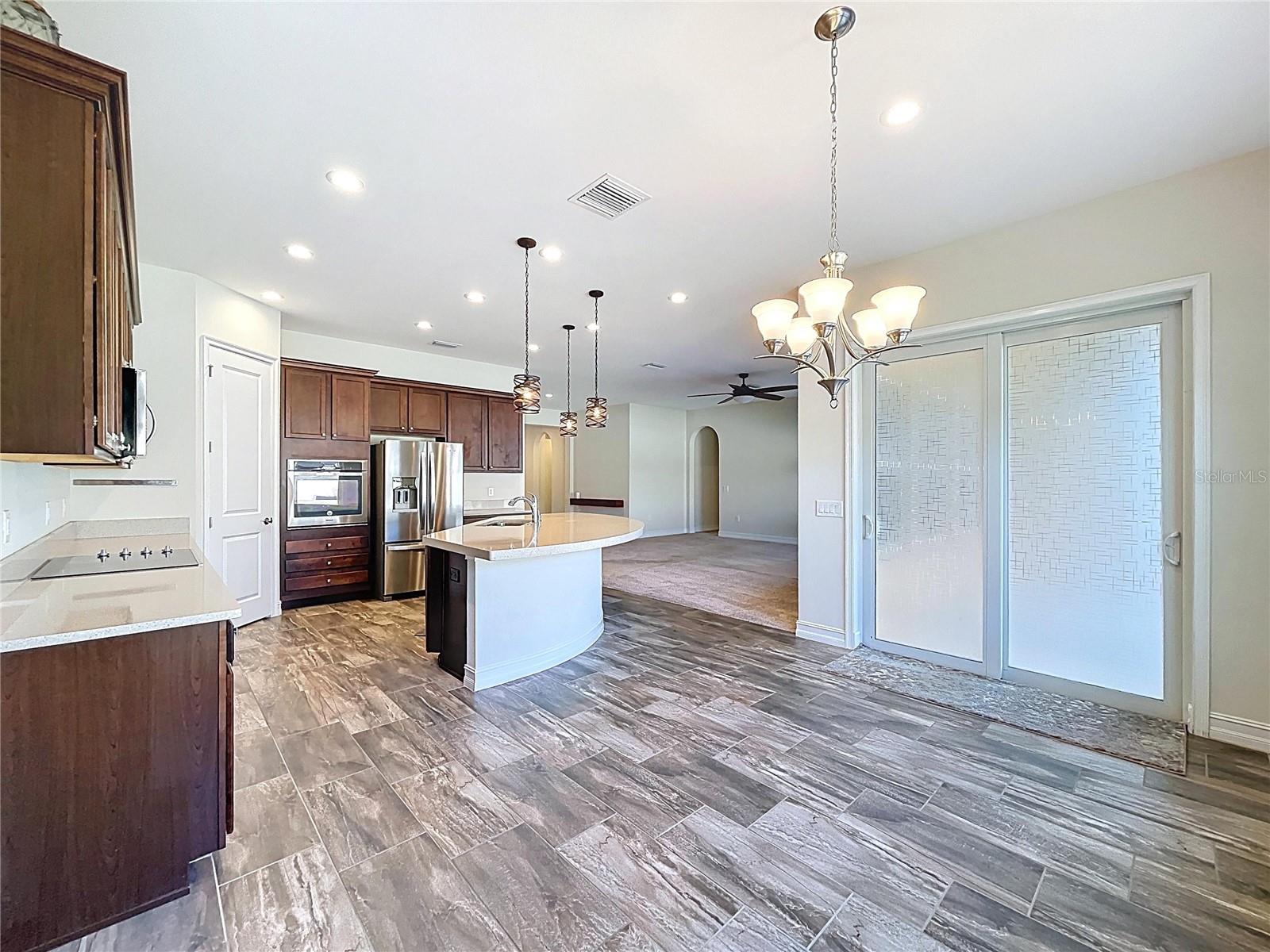 Image 16 of 50 For 1723 Whitewillow Drive