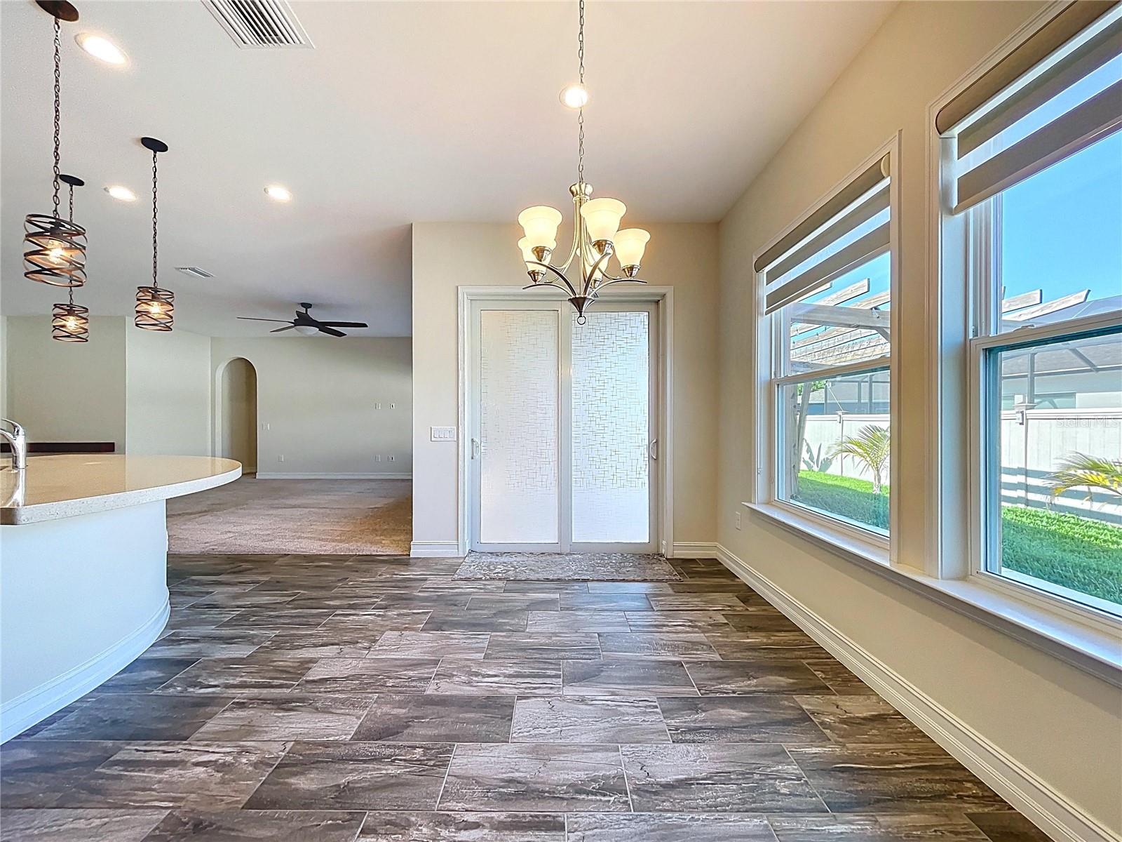 Image 18 of 50 For 1723 Whitewillow Drive