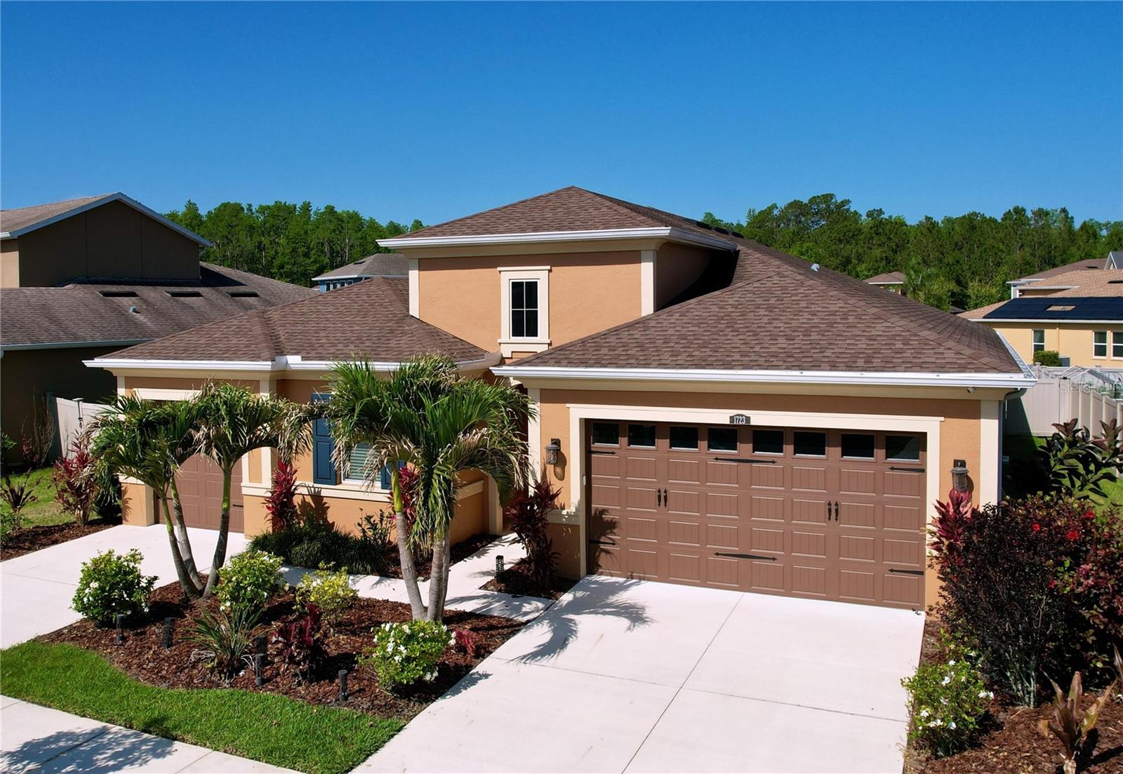 Image 2 of 50 For 1723 Whitewillow Drive