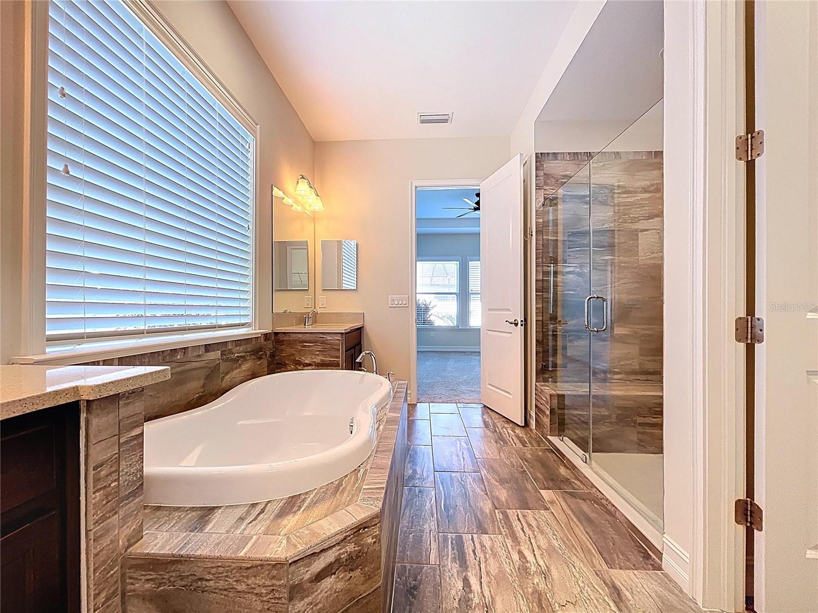 Image 22 of 50 For 1723 Whitewillow Drive