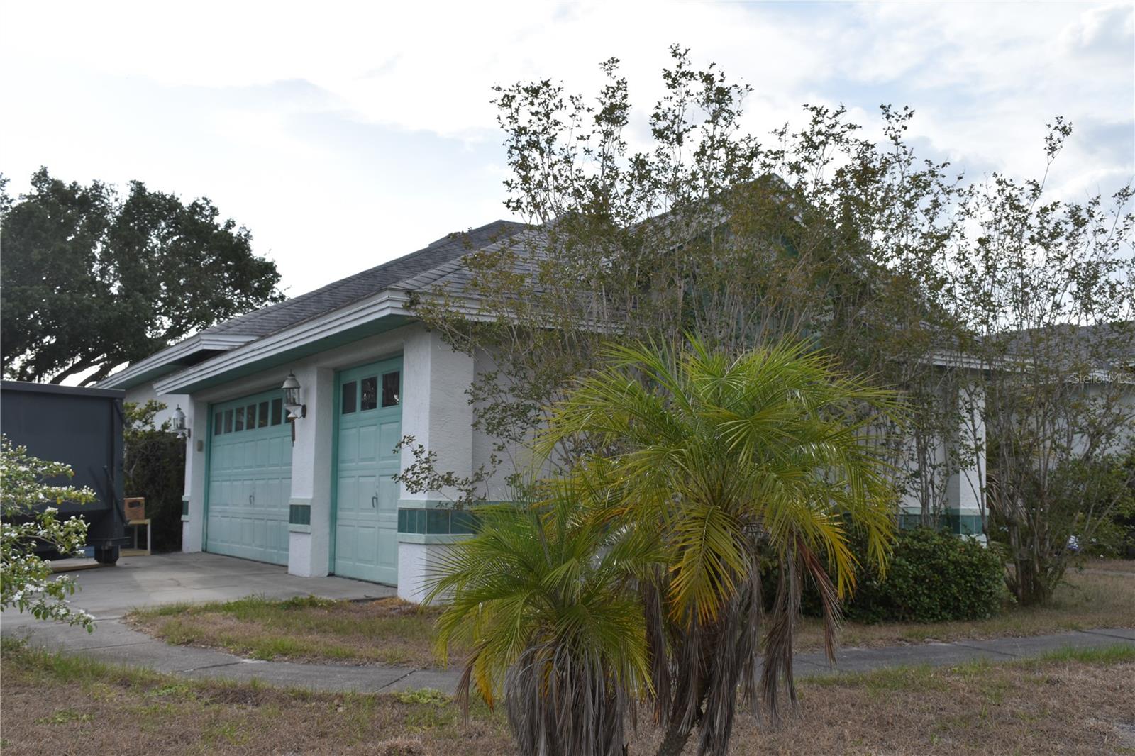 Listing photo id 0 for 10223 Tarragon Drive