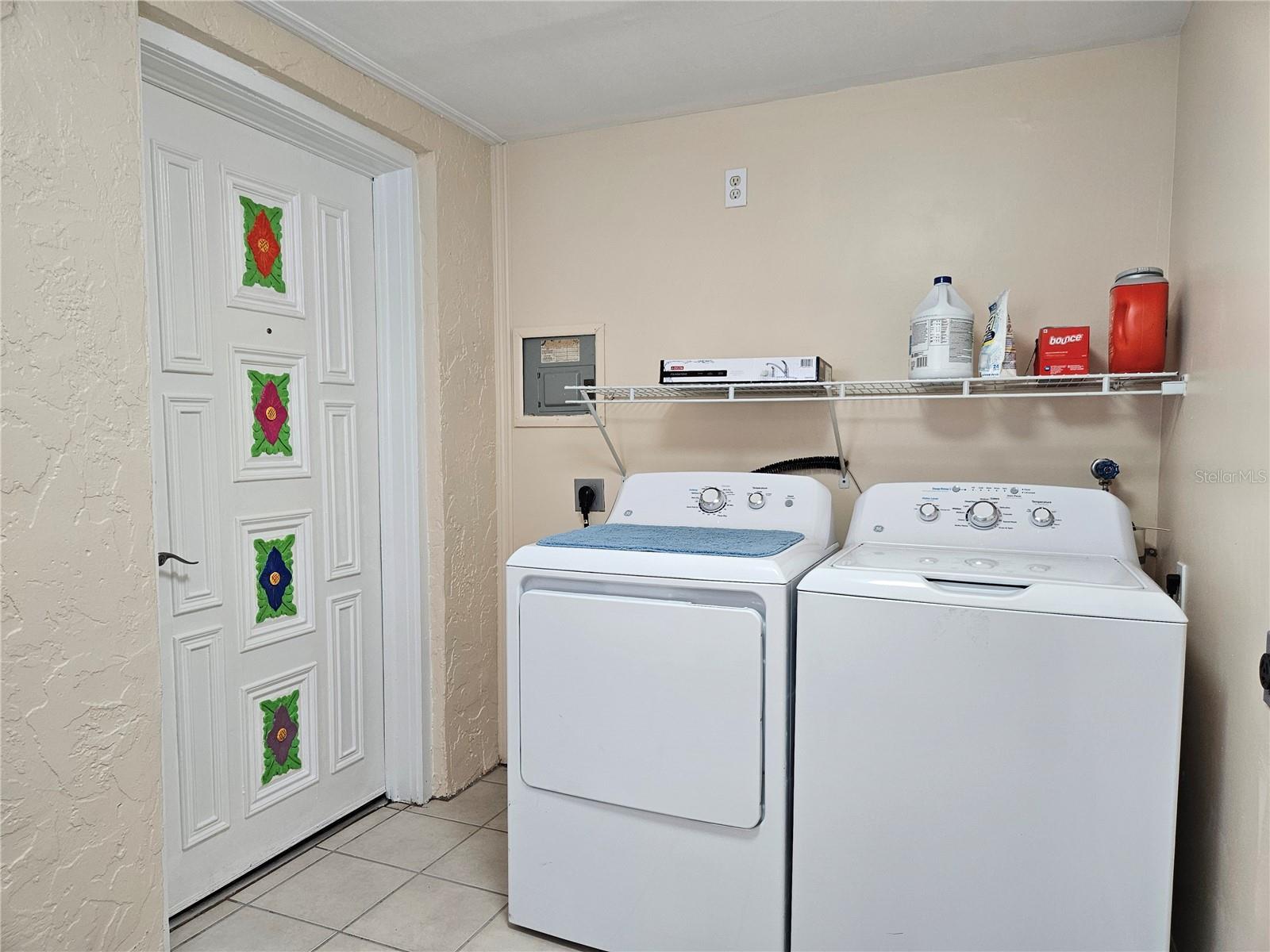 Image 12 of 28 For 3324 Braddock Street (front Uni