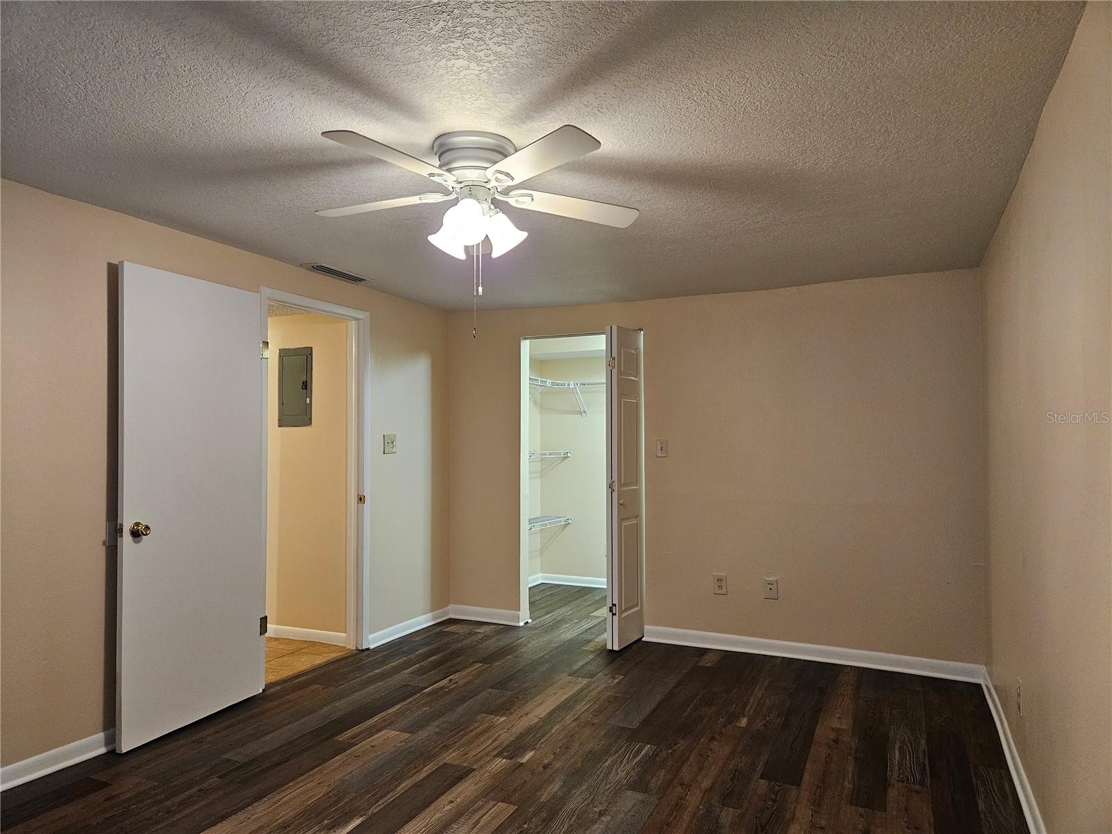 Image 18 of 28 For 3324 Braddock Street (front Uni