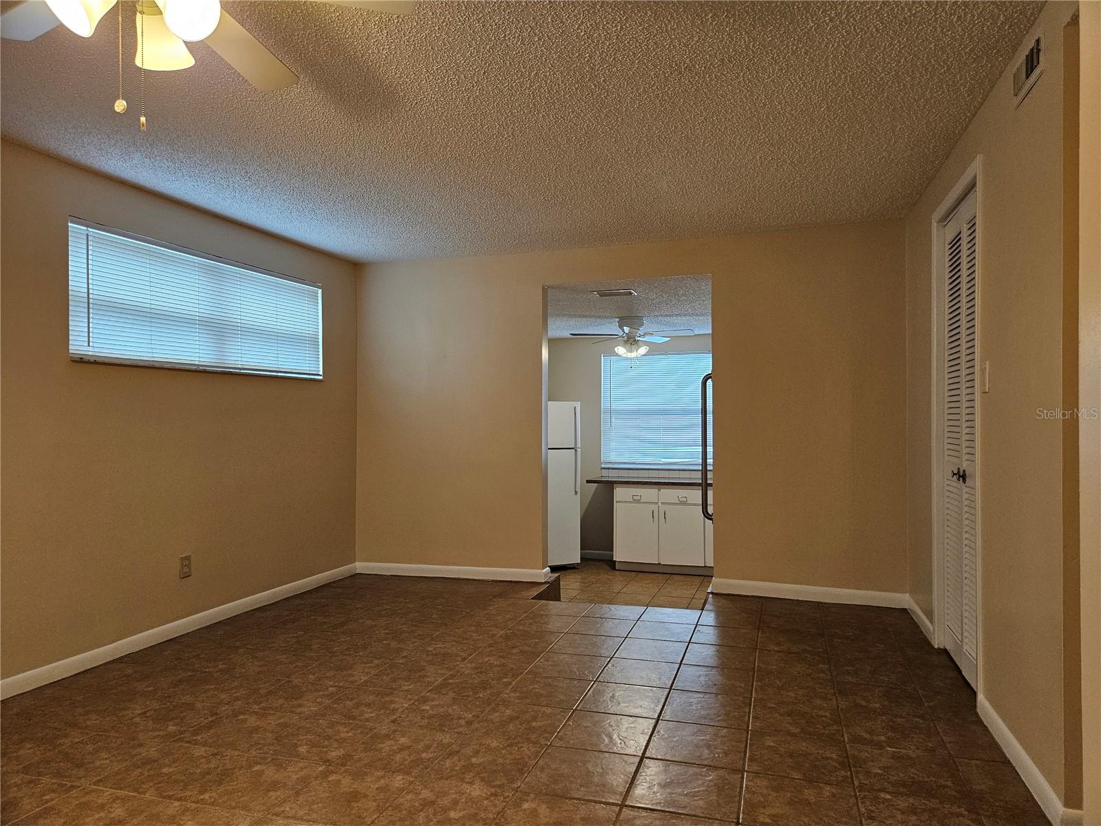 Image 6 of 28 For 3324 Braddock Street (front Uni
