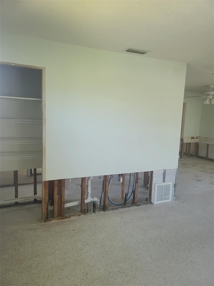 Image 4 of 26 For 5105 Bonito Drive