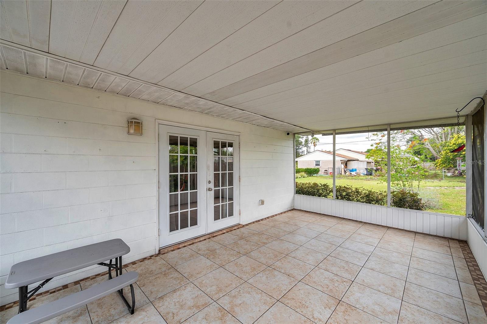 Image 18 of 54 For 424 Forest Glen Avenue