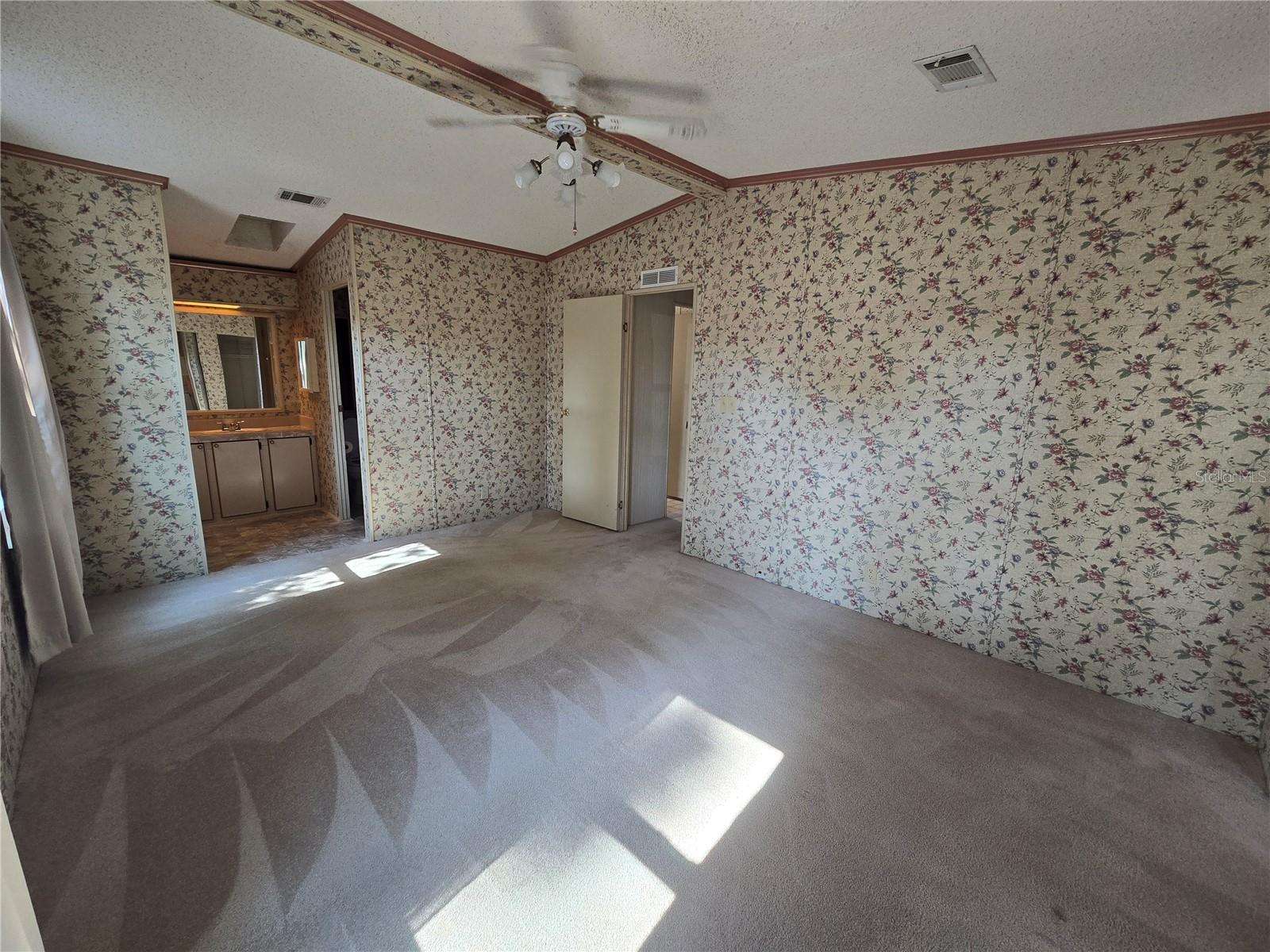 Image 11 of 21 For 8017 Fiat Avenue