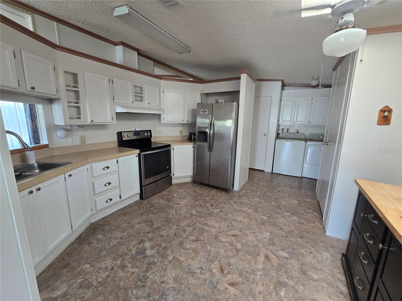 Image 6 of 21 For 8017 Fiat Avenue