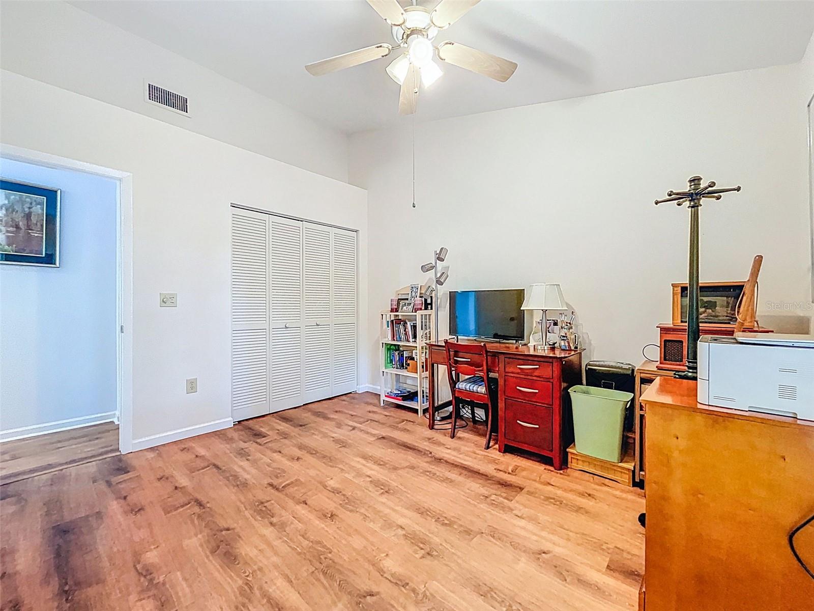 Image 22 of 49 For 3078 Pointer Dr