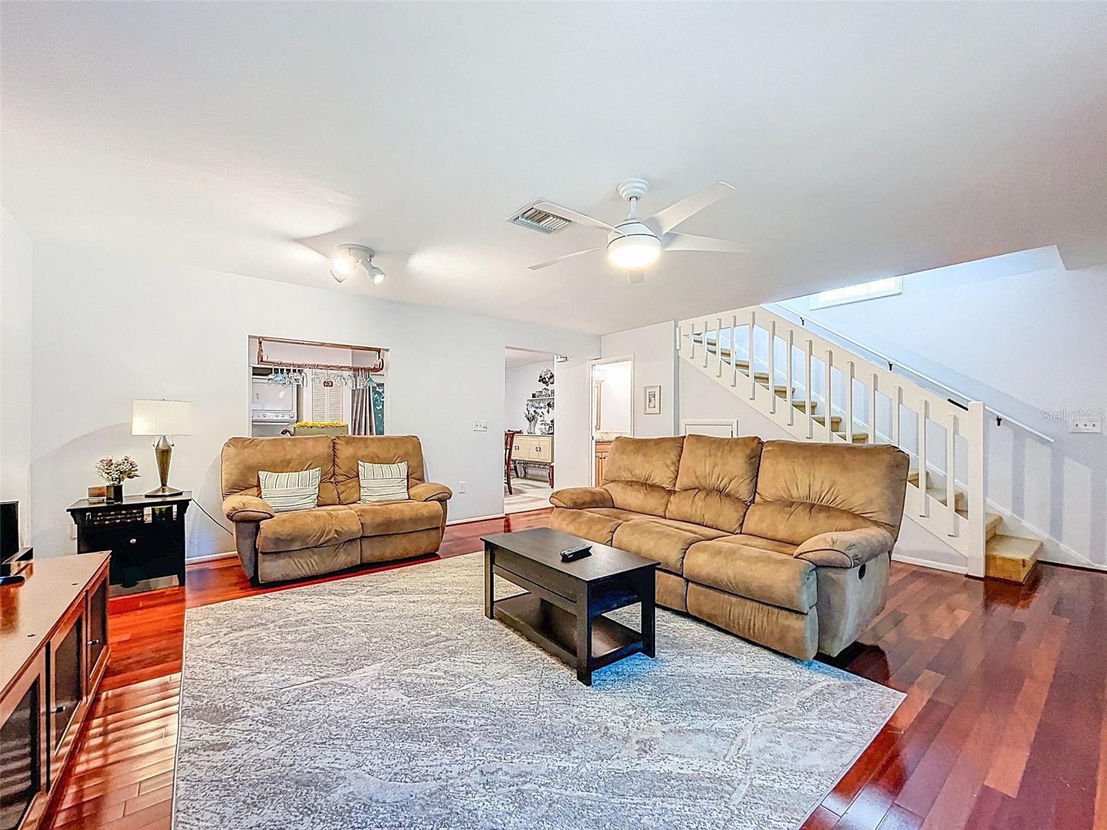 Image 6 of 49 For 3078 Pointer Dr