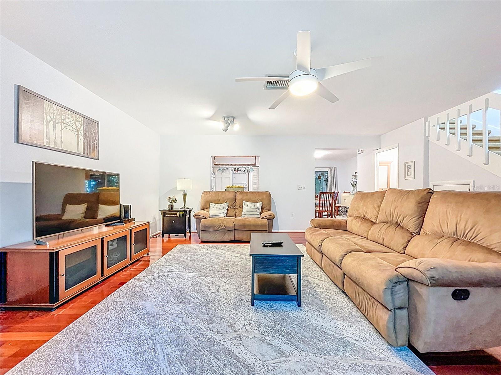 Image 7 of 49 For 3078 Pointer Dr