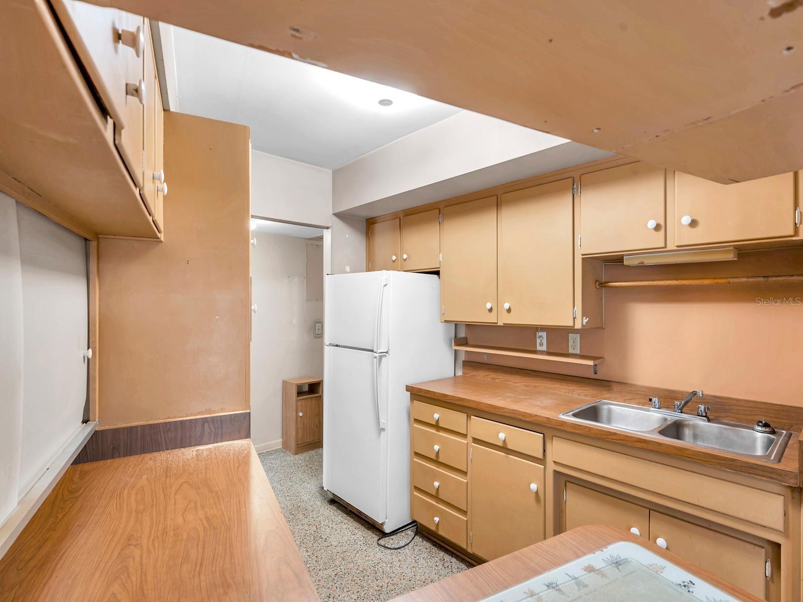 Image 7 of 15 For 8014 Lynn Avenue