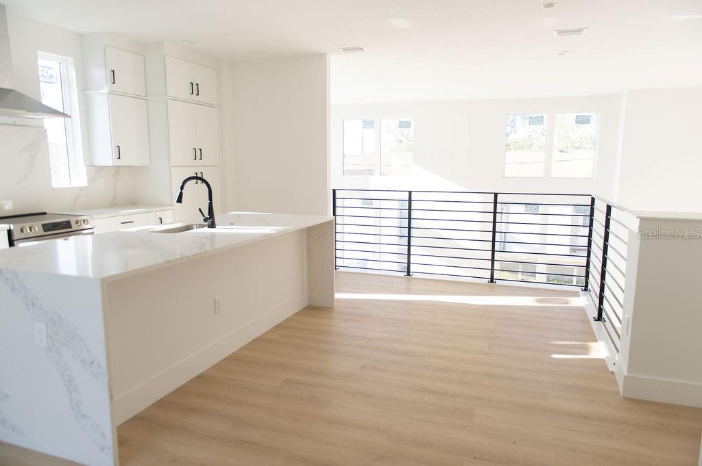 Image 15 of 28 For 3820 Pompano Drive Se