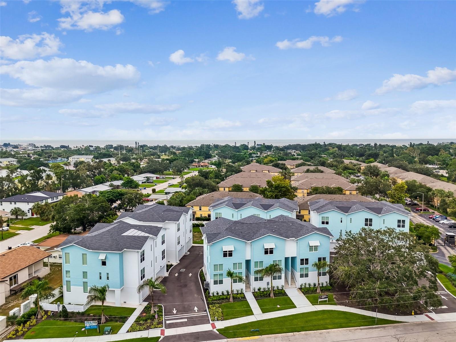 Image 77 of 87 For 3820 Pompano Drive Se