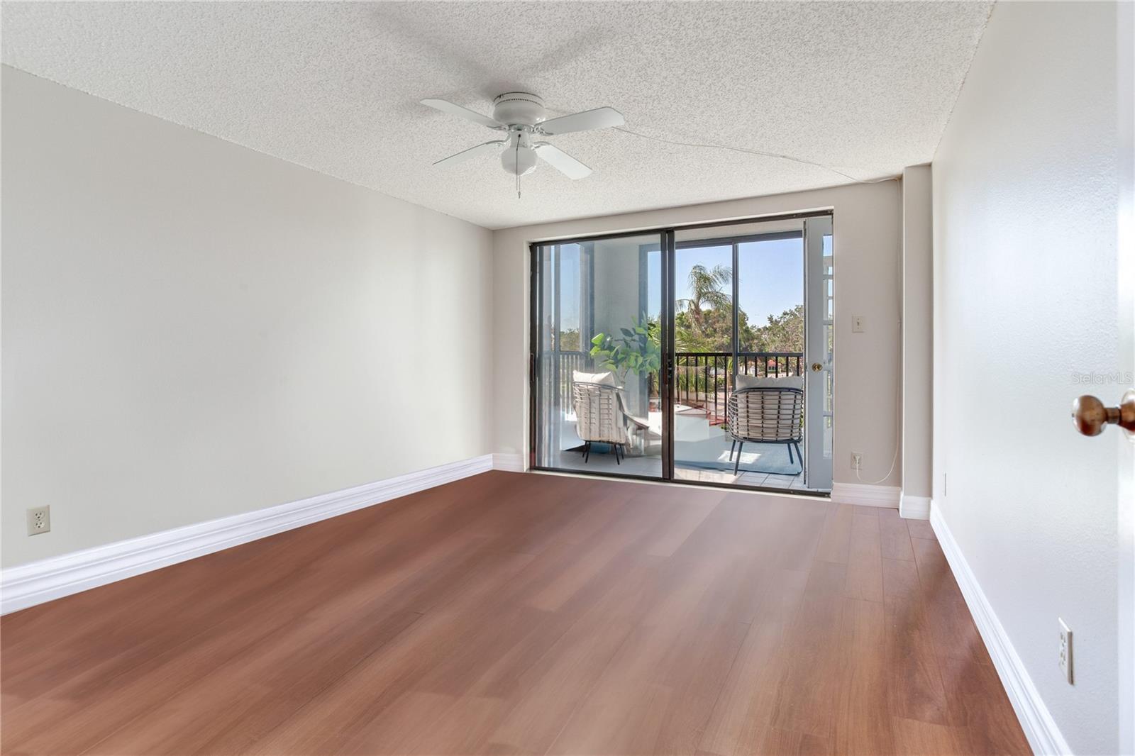 Image 22 of 52 For 14820 Rue De Bayonne  208