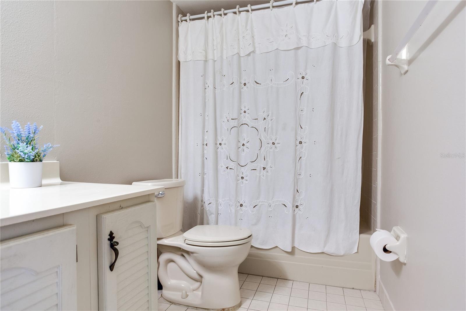 Image 24 of 52 For 14820 Rue De Bayonne  208