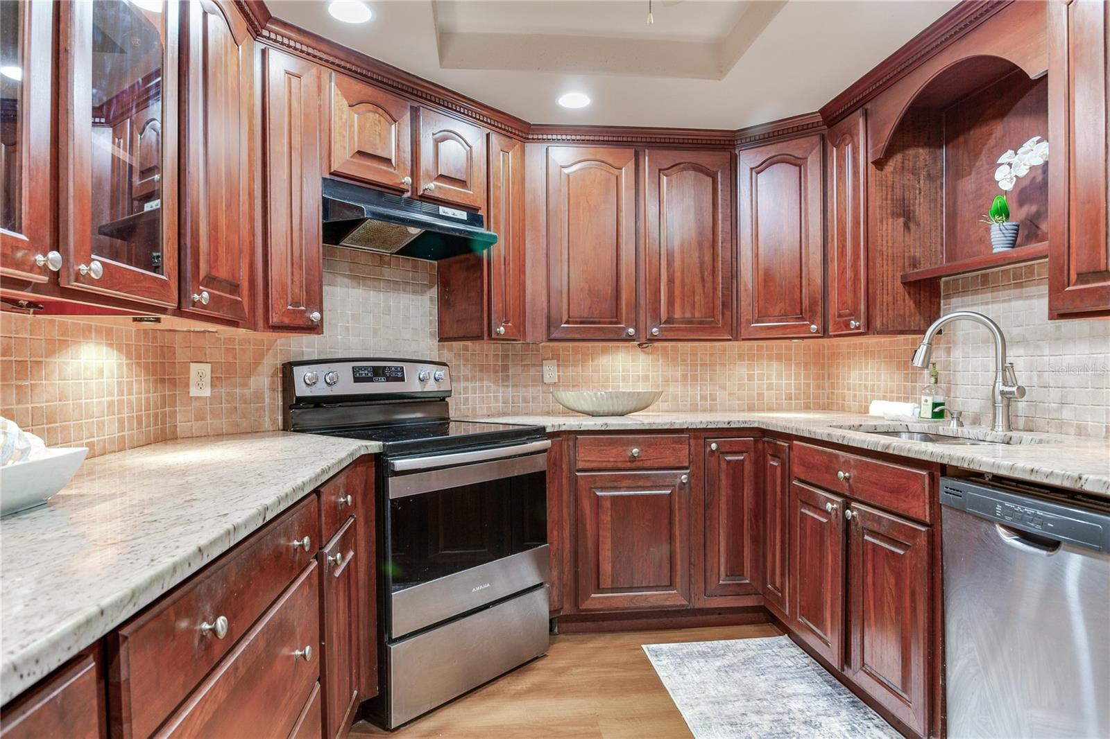 Image 34 of 52 For 14820 Rue De Bayonne  208