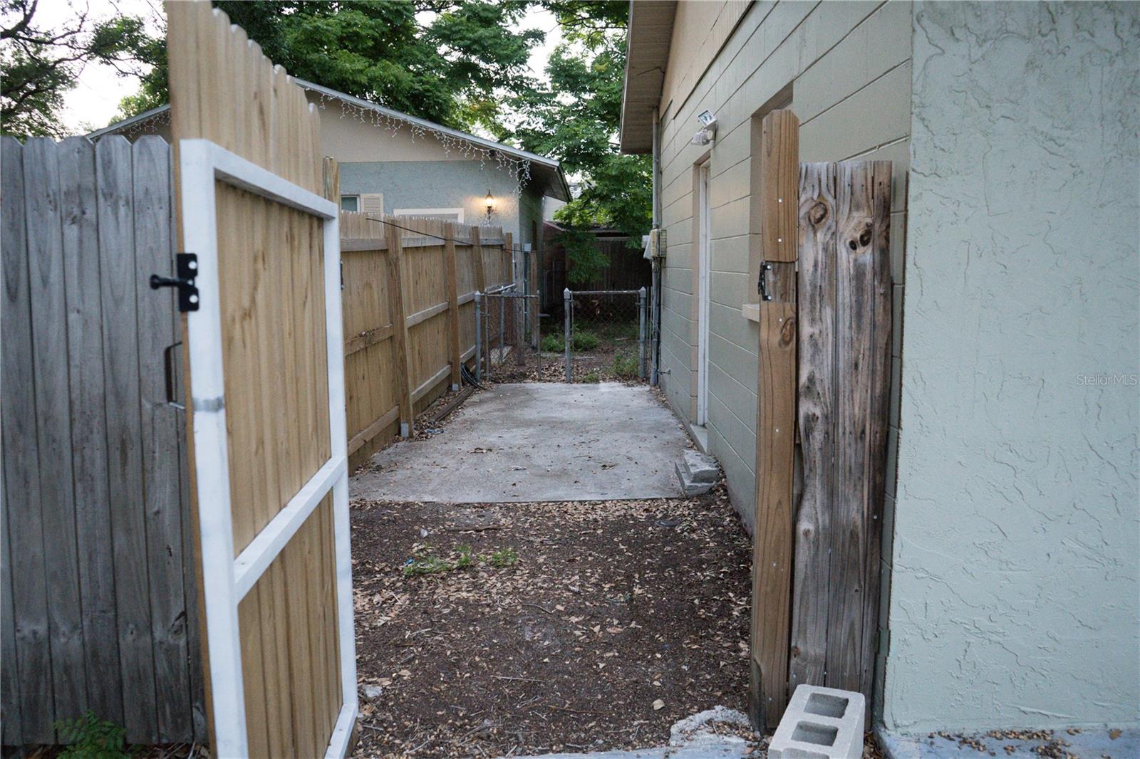 Image 7 of 46 For 4114 Sewaha Street