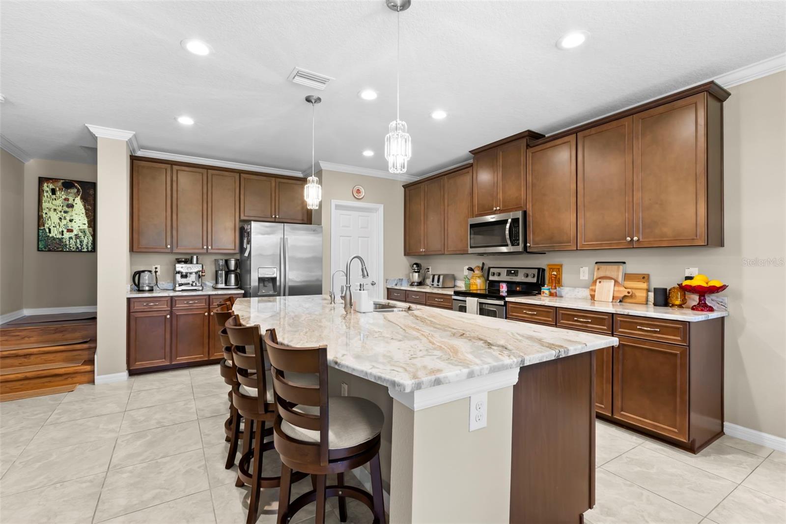 Image 11 of 44 For 19487 Roseate Drive