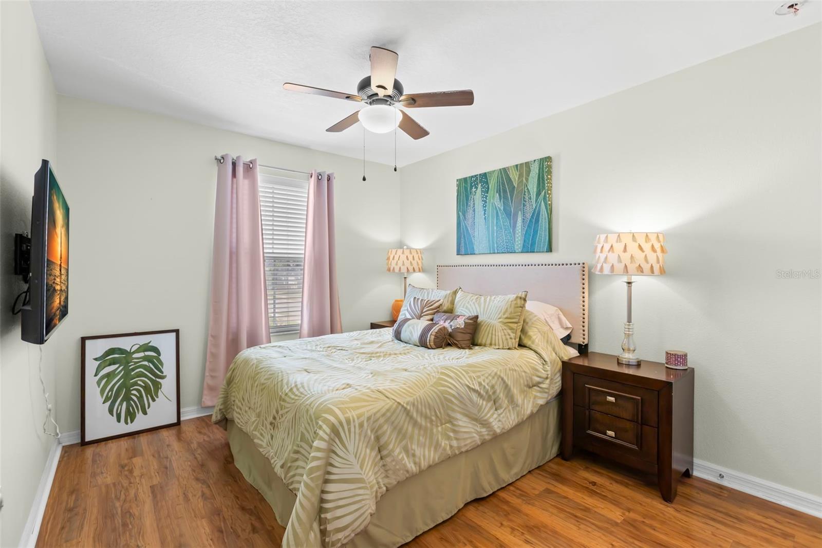 Image 22 of 44 For 19487 Roseate Drive