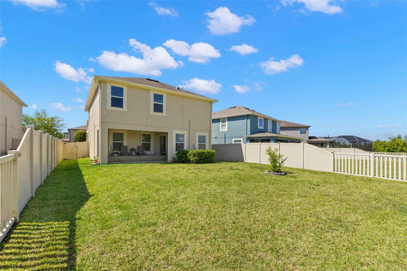 Image 29 of 44 For 19487 Roseate Drive