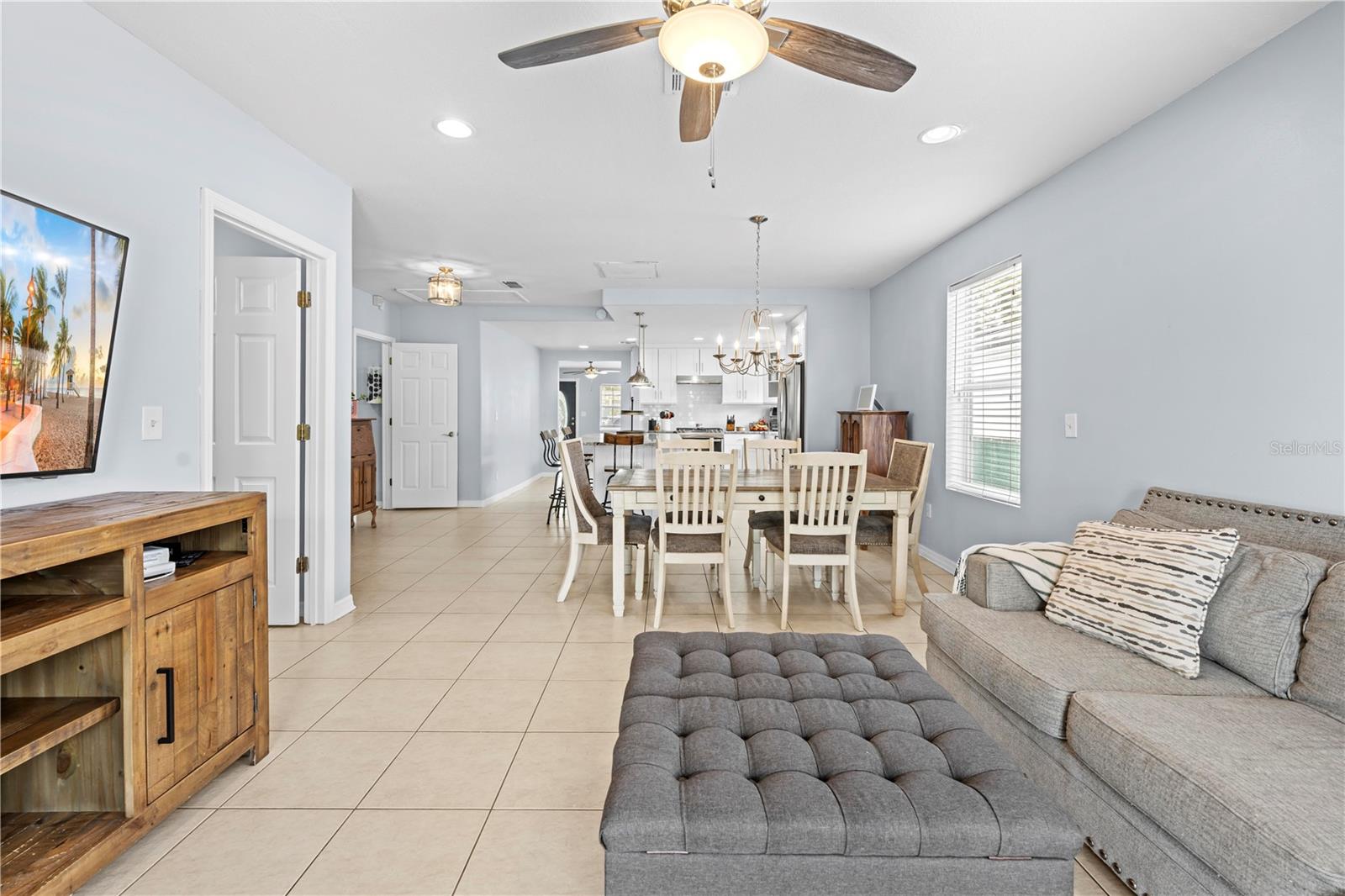 Image 10 of 57 For 212 Bradford Avenue