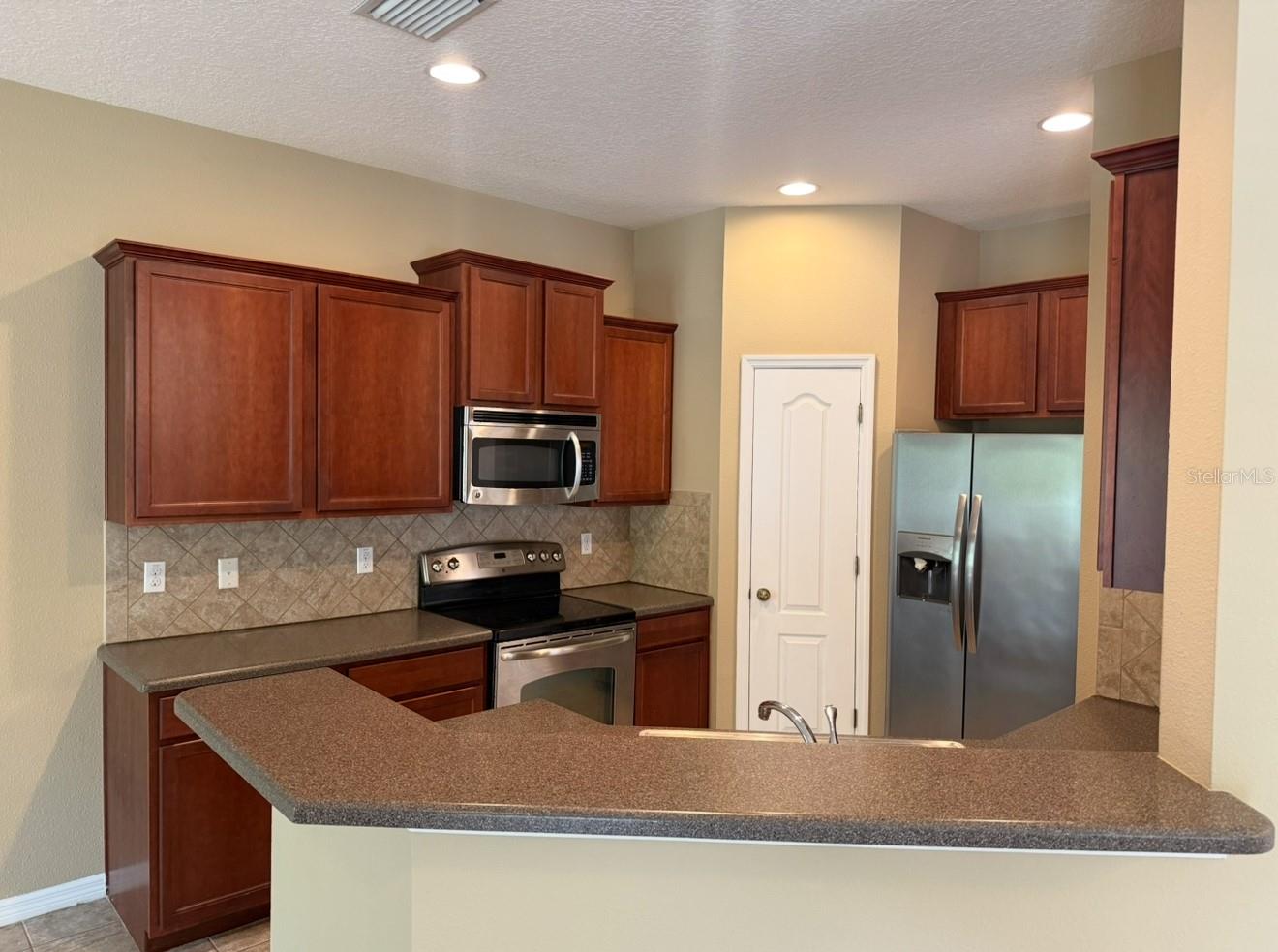 Image 6 of 21 For 16604 Kingletside Court